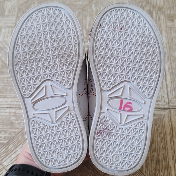 C- Toddlers Mickey Mouse velcro shoes - Picture 5 of 5